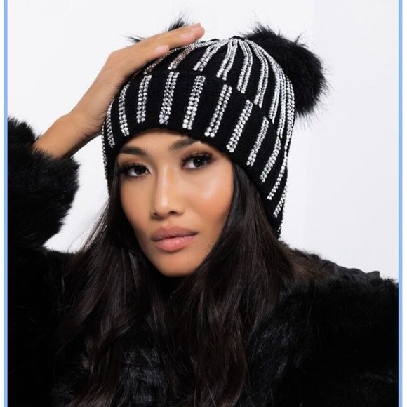 Adrienne Landau Accessories - Adrienne Landau Black Bling Pom Beanie
